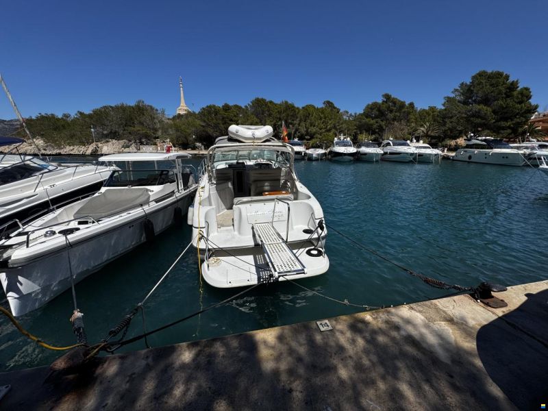 Crownline CR330