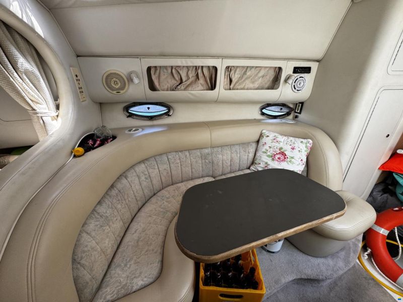 Crownline CR330