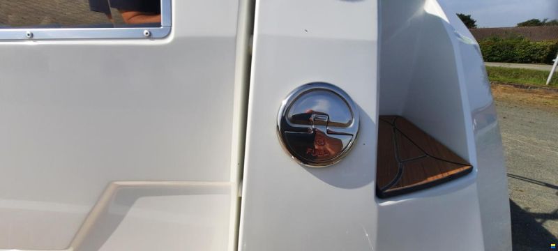 Corsiva 650 TENDER