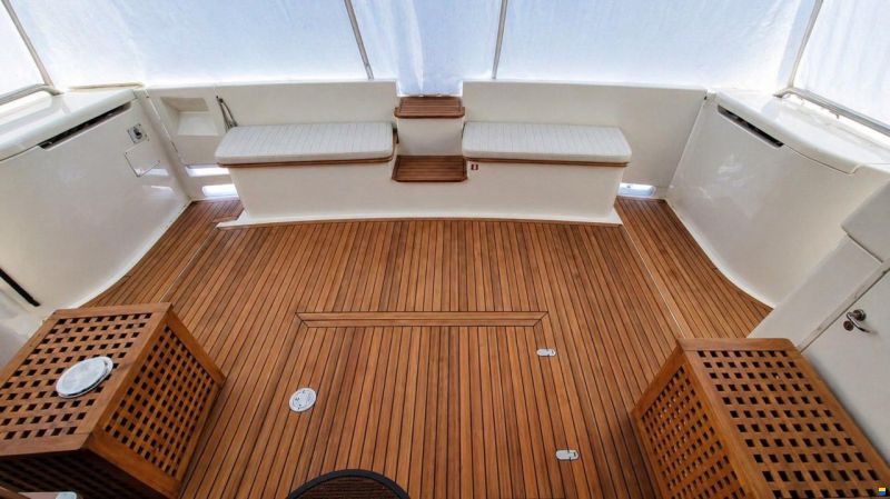 Ferretti 46