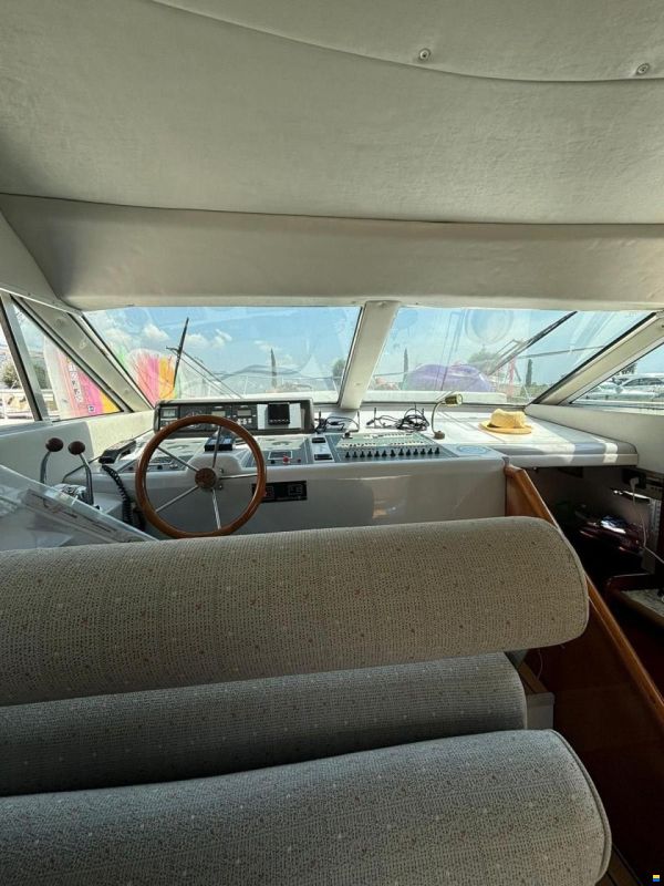 Azimut AZ 34