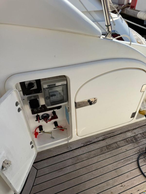 Sunseeker Camargue 44