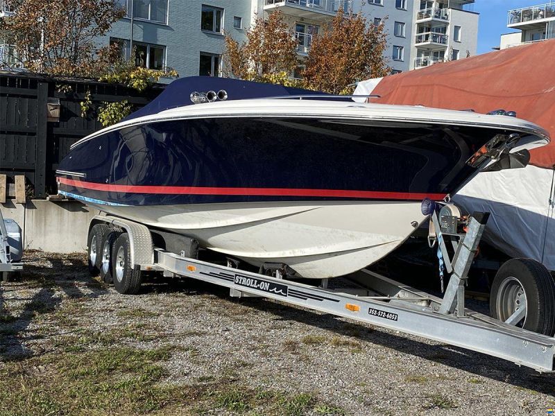 Chris Craft Corsair 28