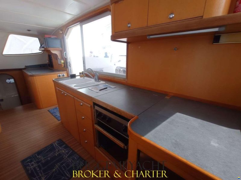 Catana 471