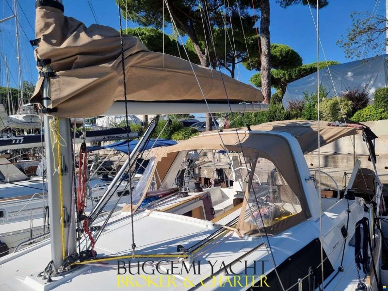 Beneteau OCEANIS 35