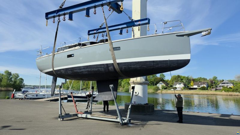Berckemeyer Yacht Design BM 37 Bristol Decksalon DS