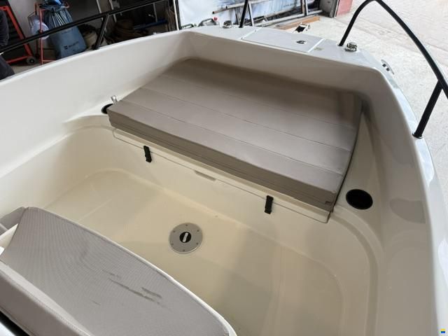 Quicksilver Activ 555 Open mit 80PS