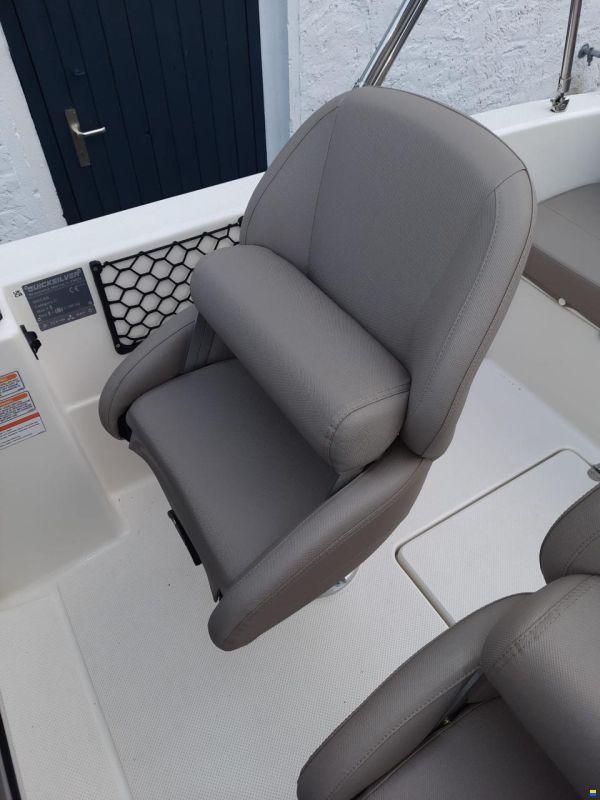 Quicksilver 505 activ Cabin
