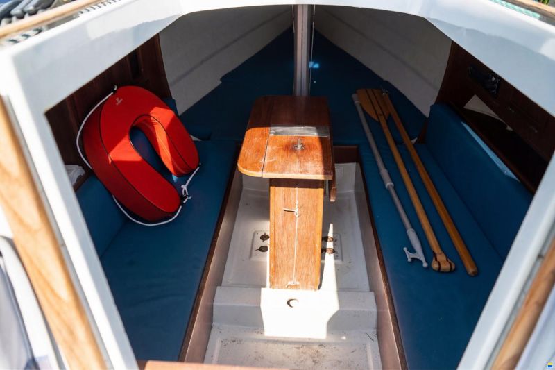 Beneteau First Class 8