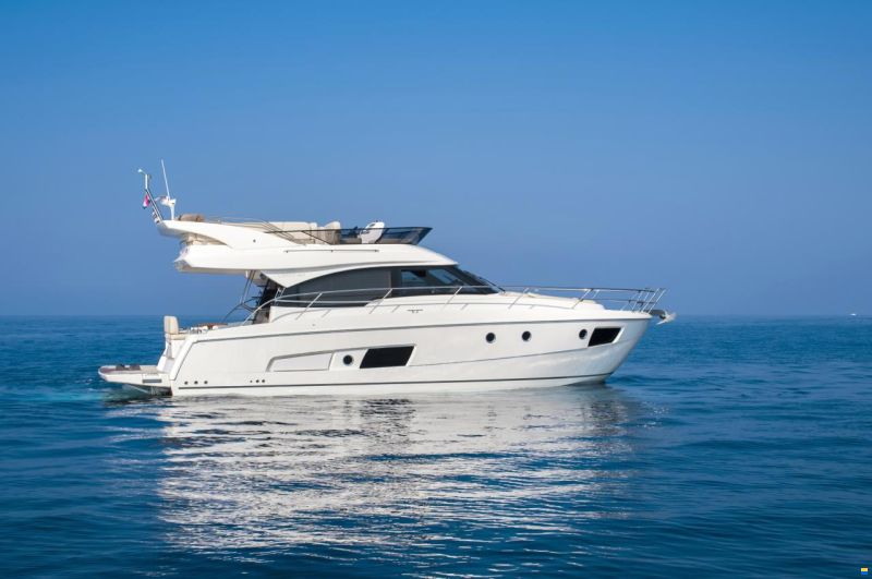 Bavaria Virtess 420 Fly