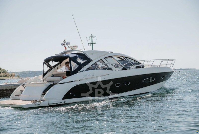 Azimut Atlantis 54