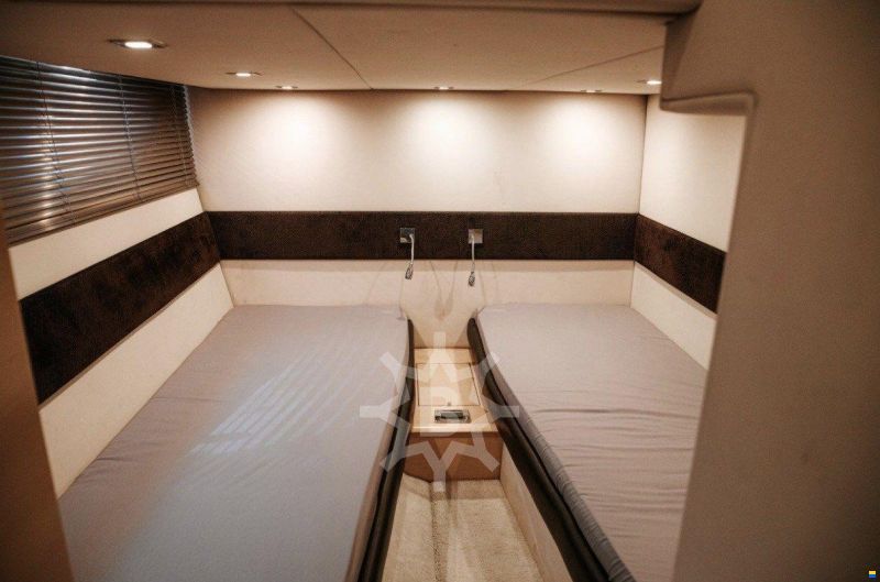 Azimut Atlantis 54