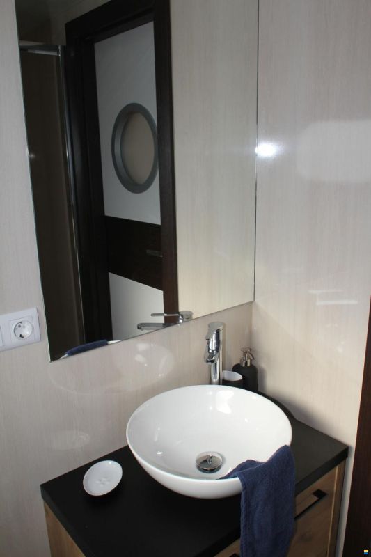 Campi 400 Houseboat CHARTER HARDEWIJK
