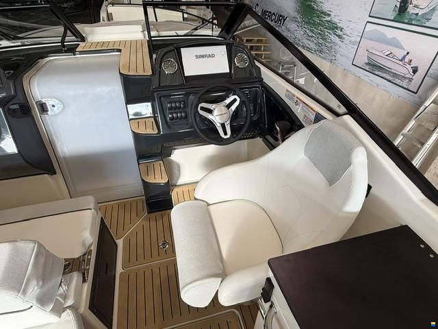 Quicksilver Activ 755 Cruiser mit 250PS