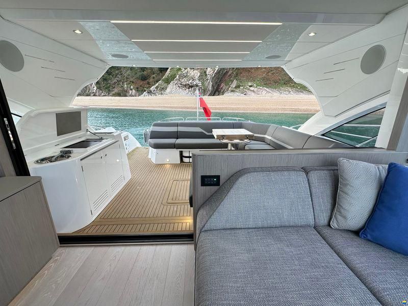 Sunseeker Predator 60 Evo