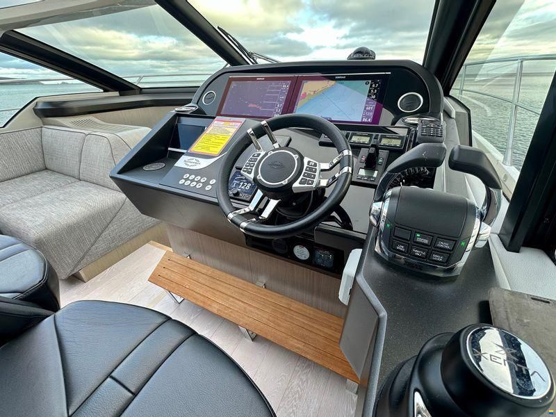 Sunseeker Predator 60 Evo