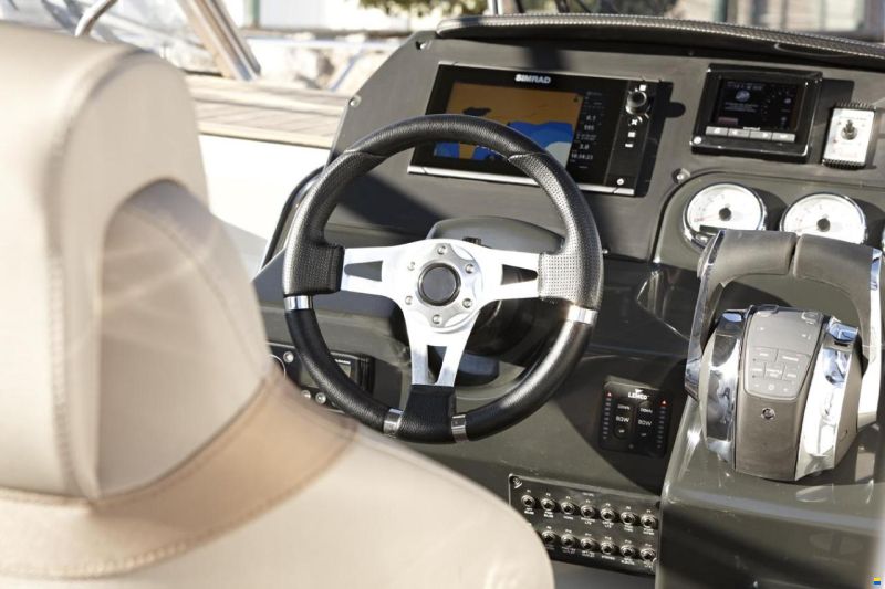 Quicksilver Activ 805 Cruiser mit 250PS