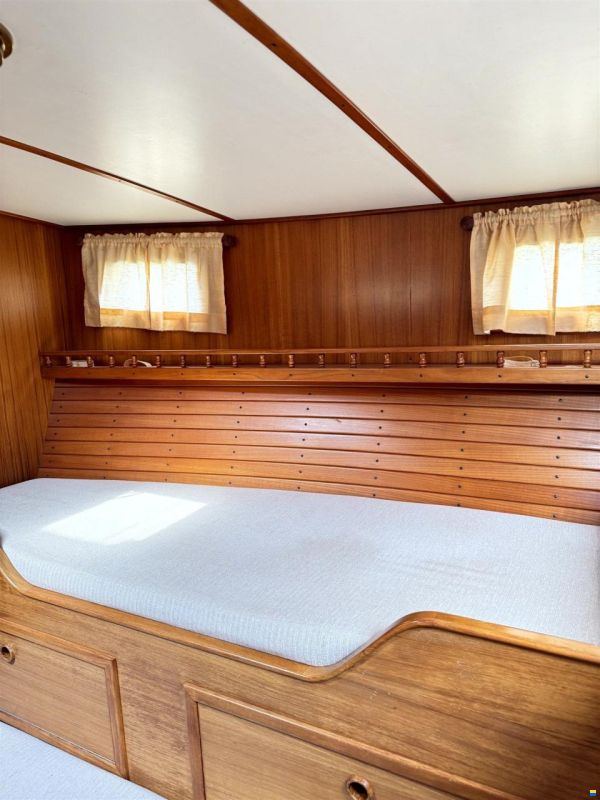 Uecker Yacht- und Bootsbau Rendsburg Fah