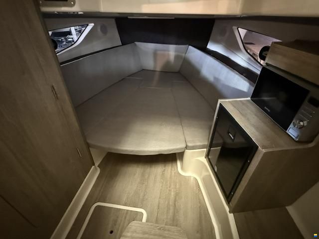 Quicksilver Activ 875 Sundeck mit 2x 250PS