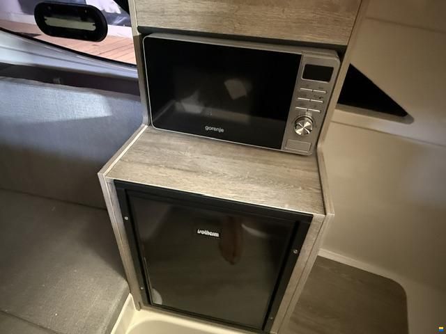 Quicksilver Activ 875 Sundeck mit 2x 250PS