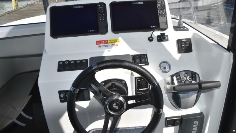 BENETEAU UTOMBORDARE BARRACUDA 8