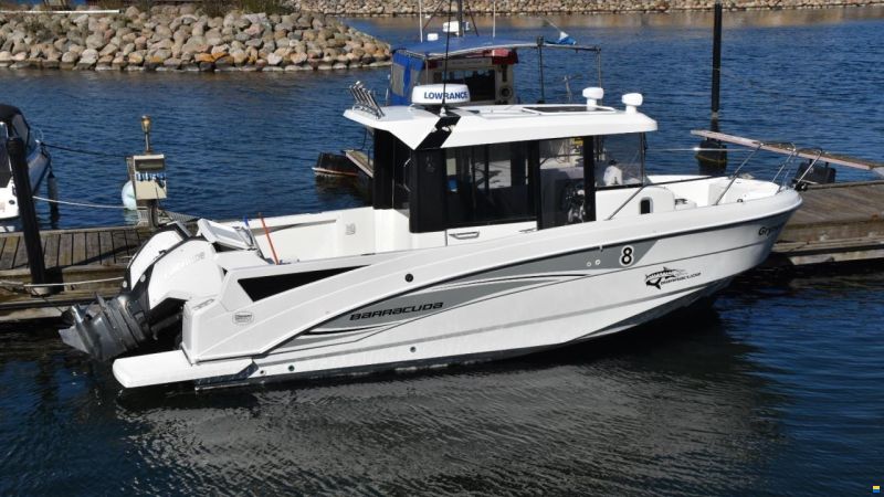 BENETEAU UTOMBORDARE BARRACUDA 8