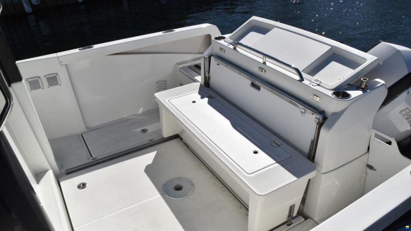 BENETEAU UTOMBORDARE BARRACUDA 8