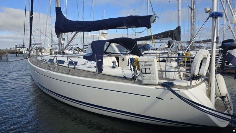 Dufour 40 Performance
