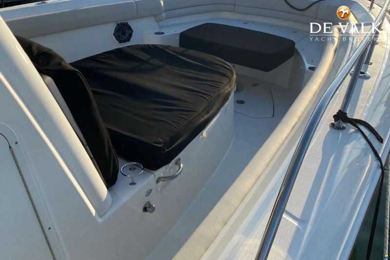 Boston Whaler 330 Outrage