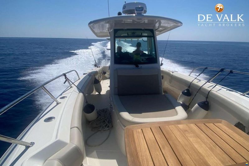 Boston Whaler 330 Outrage