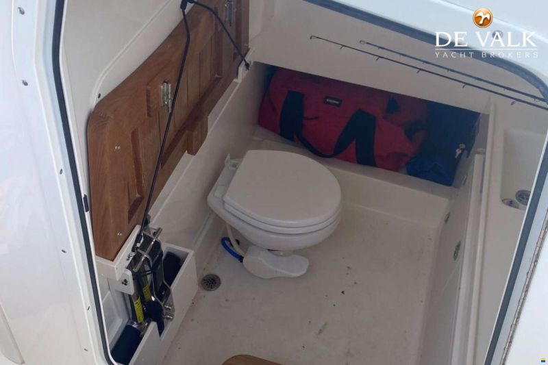 Boston Whaler 330 Outrage