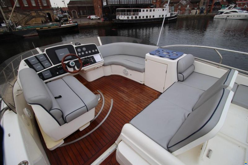 Sealine T47
