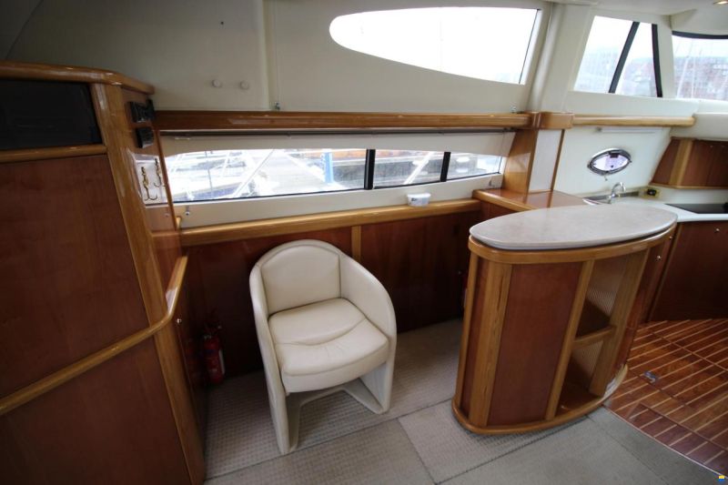 Sealine T47