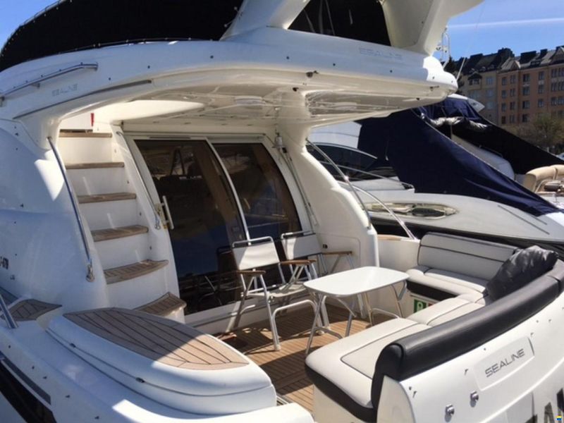 Sealine T47