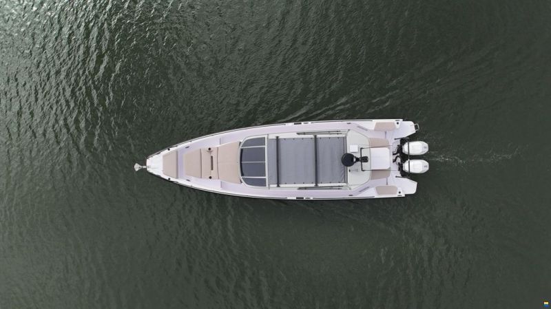 Axopar 37 XC Cross Cabin
