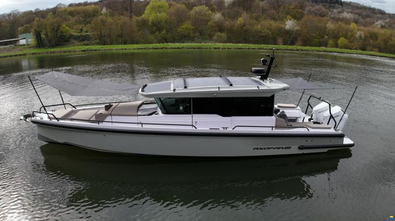 Axopar 37 XC Cross Cabin