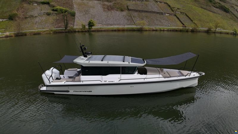 Axopar 37 XC Cross Cabin