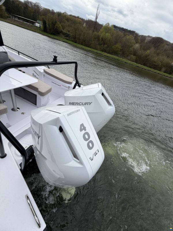 Axopar 37 XC Cross Cabin