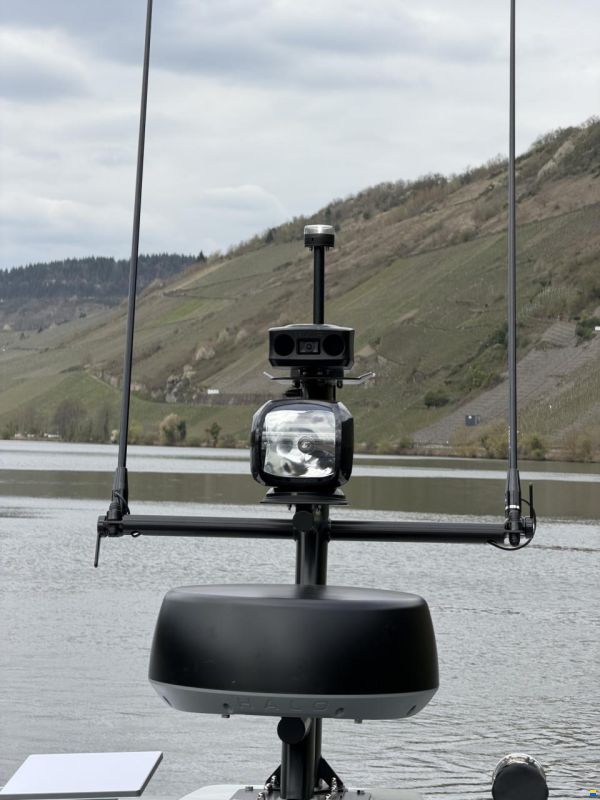 Axopar 37 XC Cross Cabin