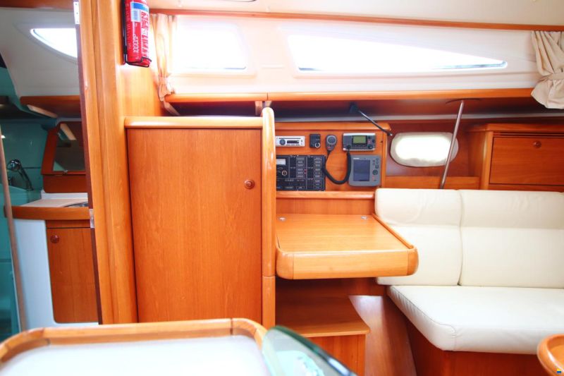 Jeanneau Sun Odyssey 35