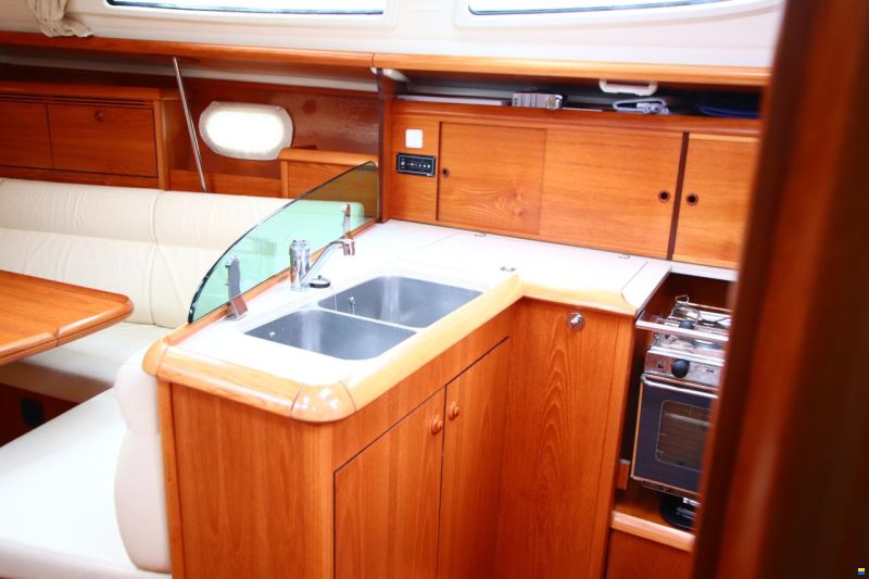 Jeanneau Sun Odyssey 35