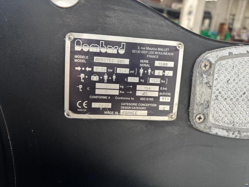 Bombard Aerotec 380
