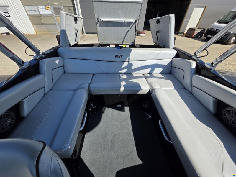 MasterCraft NXT20
