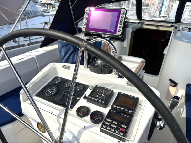 Beneteau Oceanis 381