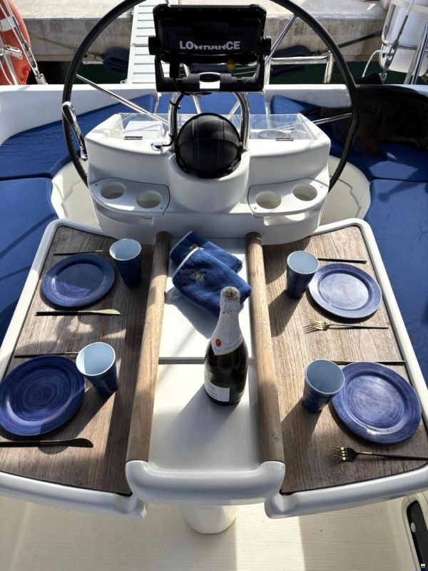 Beneteau Oceanis 381