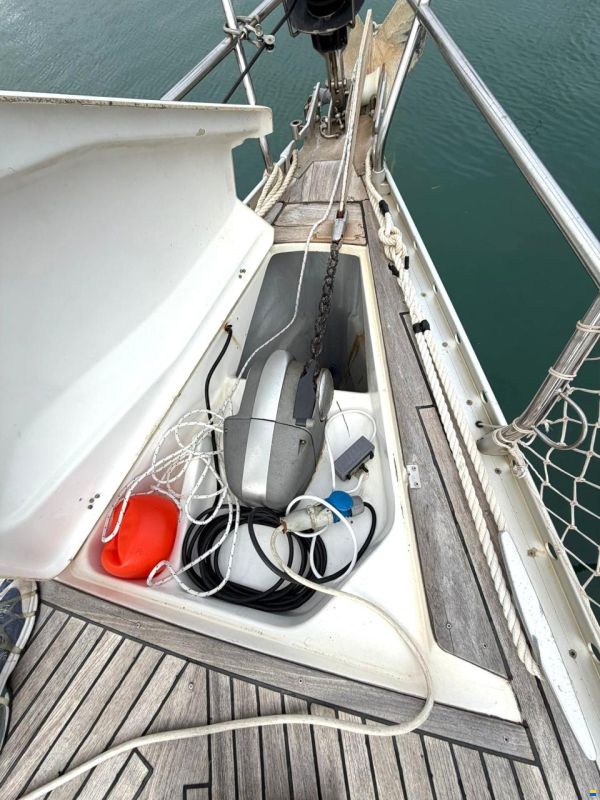 Beneteau Oceanis 381