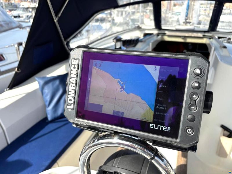 Beneteau Oceanis 381