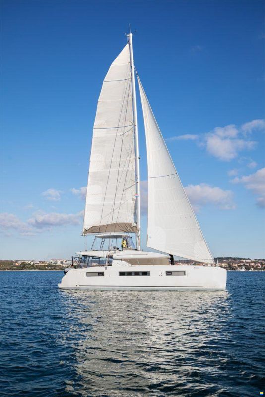 Lagoon 50