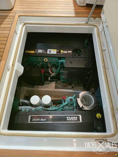 Azimut 43S