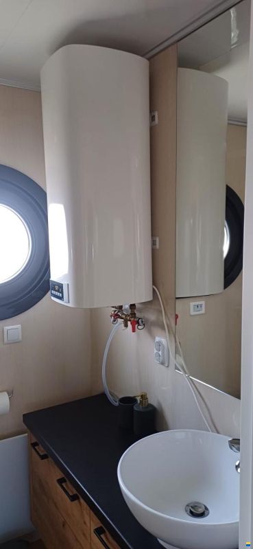Campi 400 Houseboat Met Mooie Ligplaats